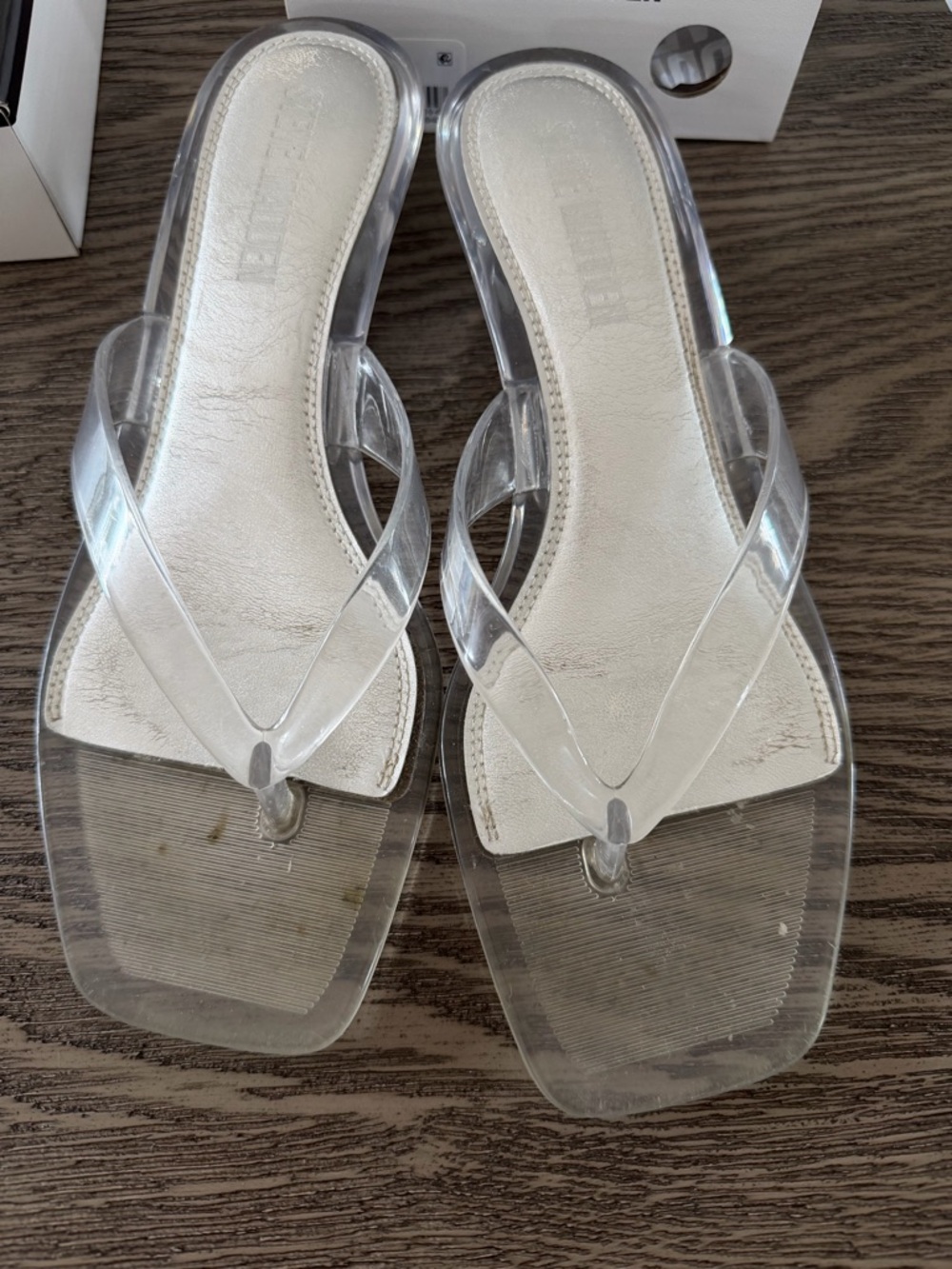 Steve Madden Tracie Clear jelly Kitten Heel Thong Sandal 7 - Picture 7 of 9